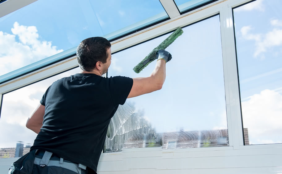 Commercial Window Cleaner In Cardiff